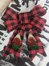 Load image into Gallery viewer, Christmas Ombre Dangles